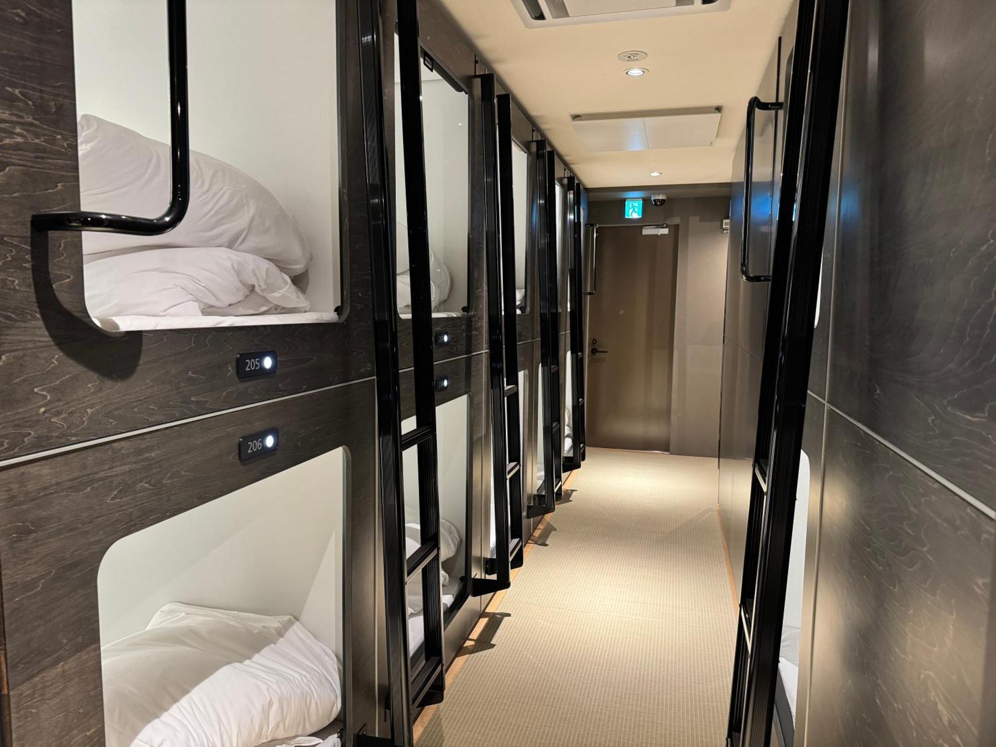 Capsule Hotel Suzumoriya Tokyo Eksteriør billede